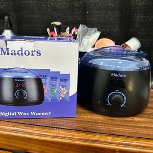 A digital wax warmer for hair removal